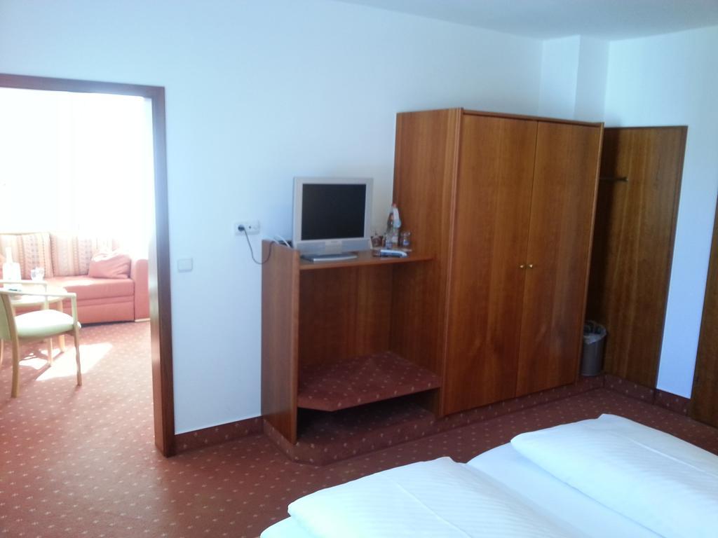 Hotel Seewirt Nonnenhorn Rum bild