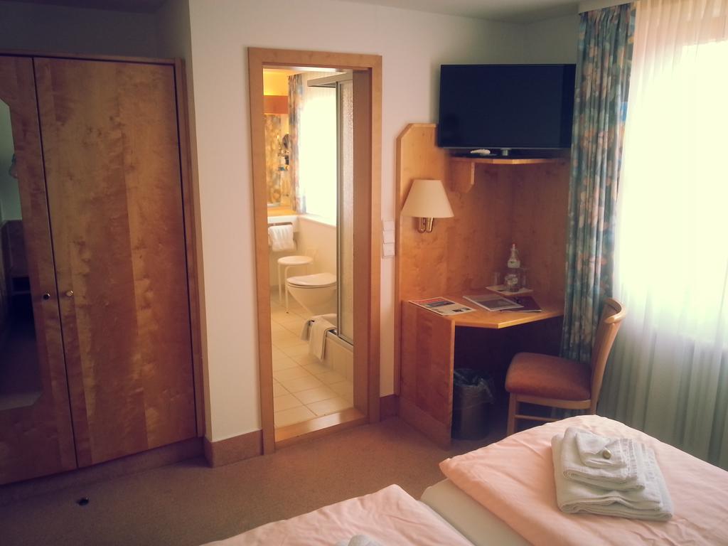 Hotel Seewirt Nonnenhorn Rum bild