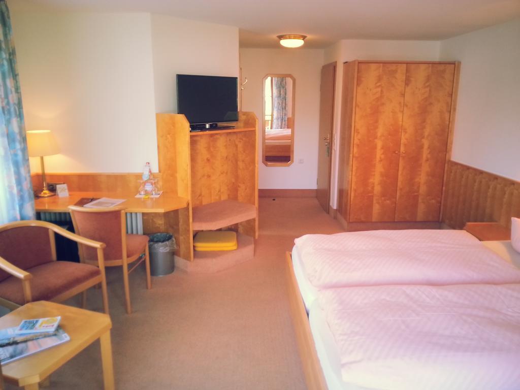 Hotel Seewirt Nonnenhorn Rum bild