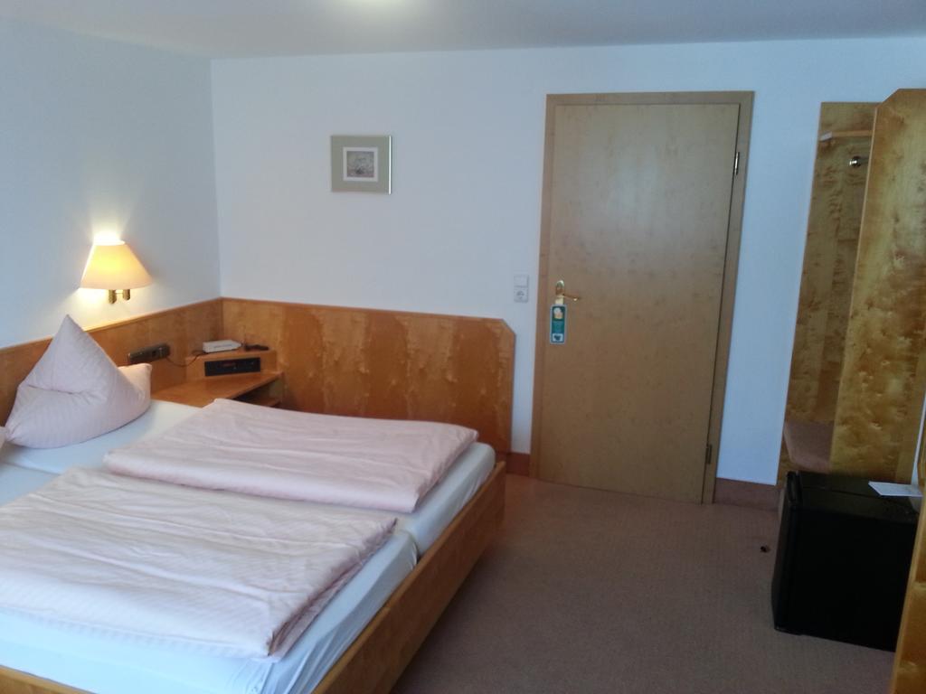 Hotel Seewirt Nonnenhorn Rum bild