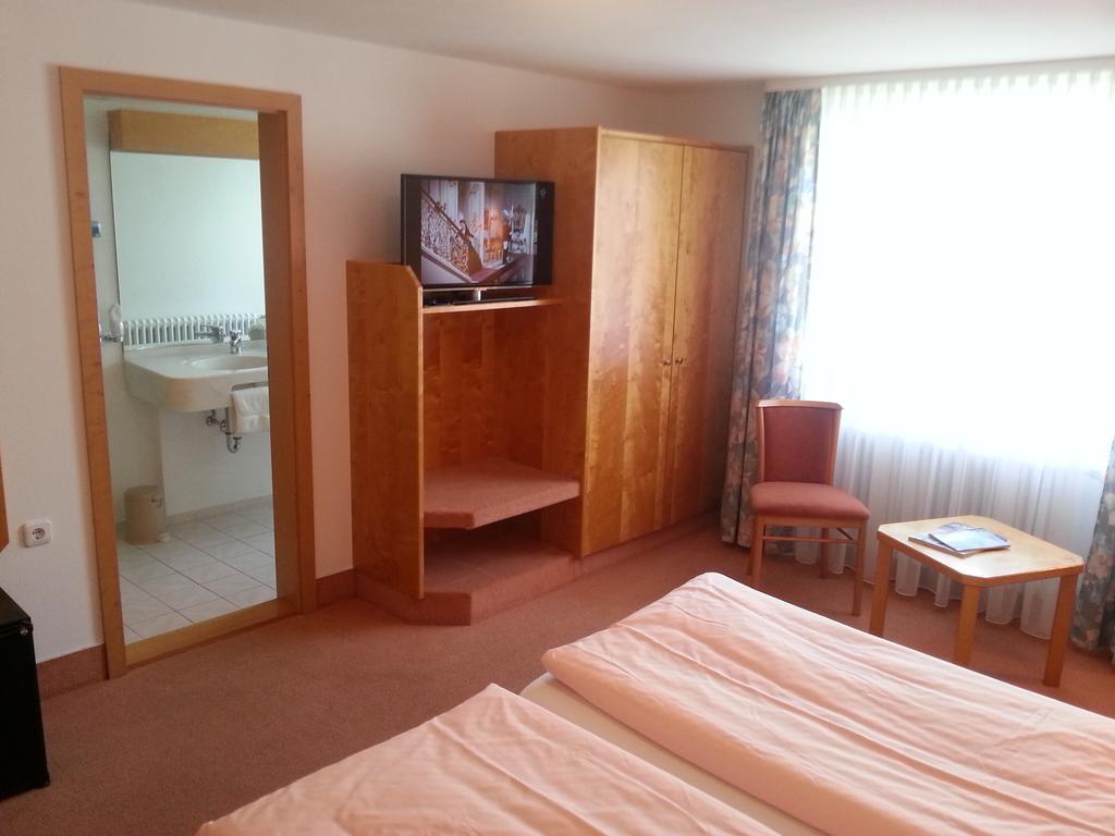 Hotel Seewirt Nonnenhorn Rum bild