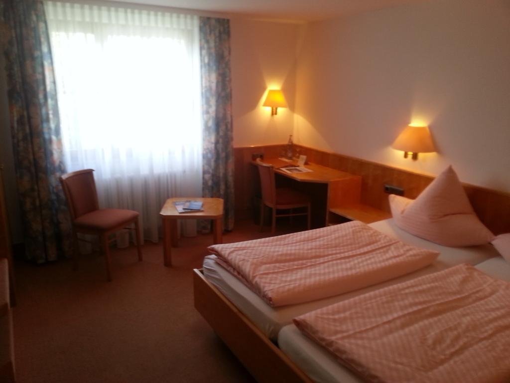 Hotel Seewirt Nonnenhorn Rum bild