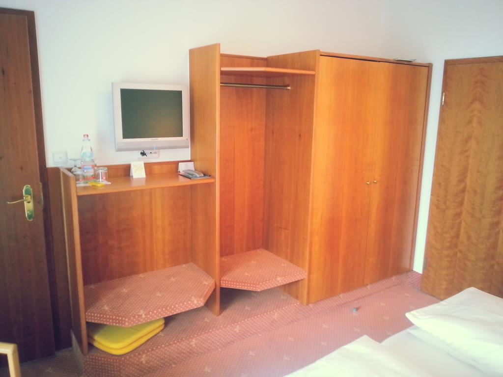 Hotel Seewirt Nonnenhorn Rum bild