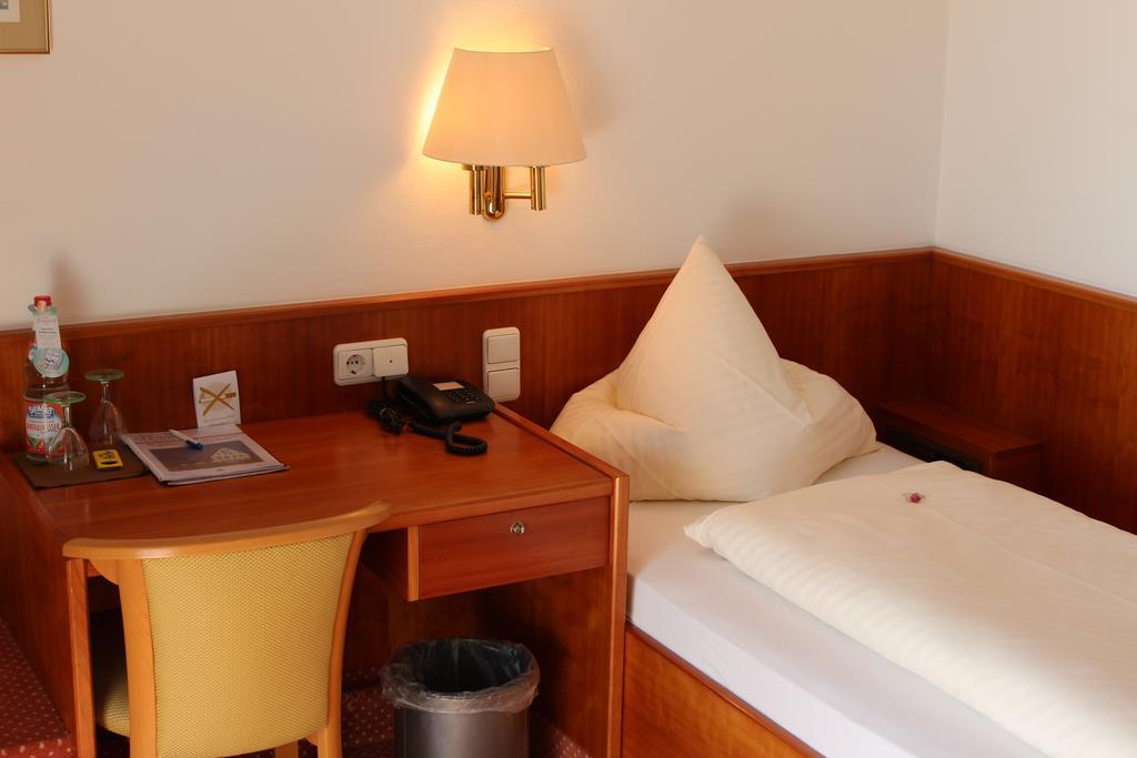 Hotel Seewirt Nonnenhorn Exteriör bild