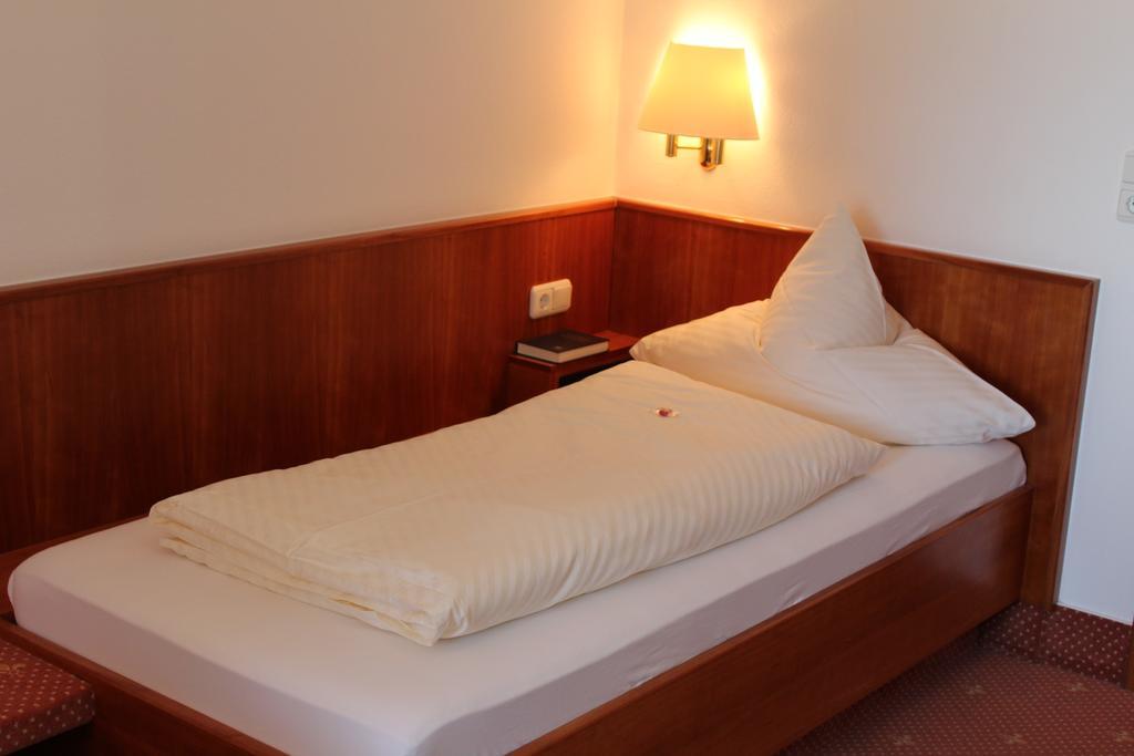 Hotel Seewirt Nonnenhorn Exteriör bild