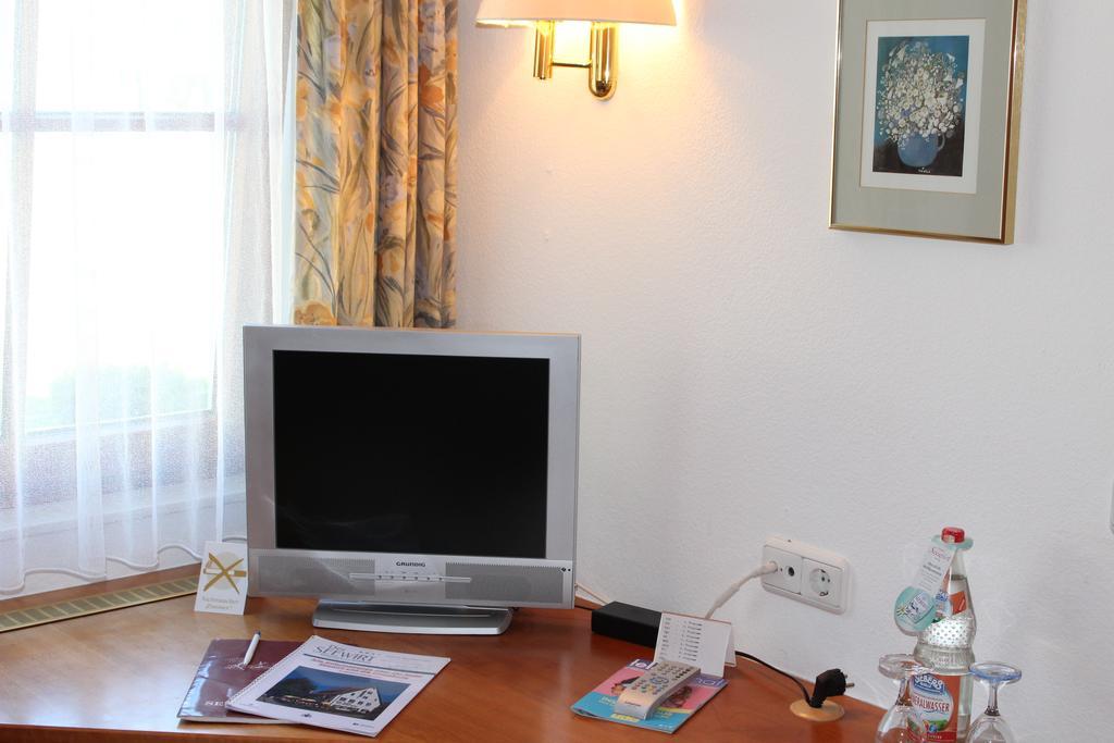 Hotel Seewirt Nonnenhorn Exteriör bild
