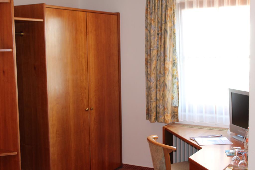 Hotel Seewirt Nonnenhorn Exteriör bild