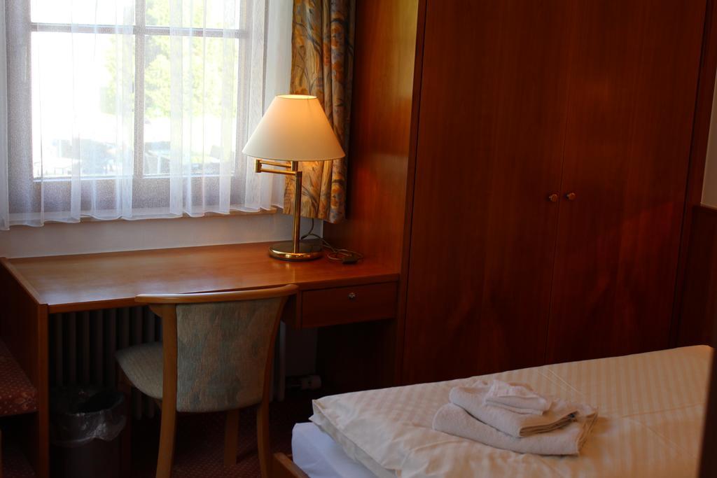 Hotel Seewirt Nonnenhorn Exteriör bild
